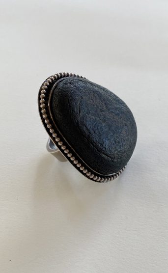 my inner witch | Sterling silver lava pebble ring